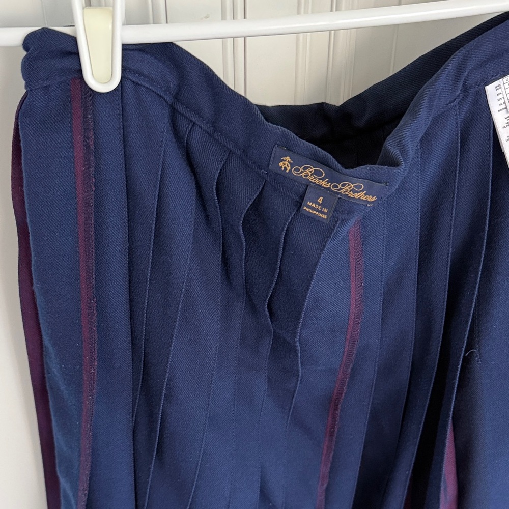 Brooks Brothers Navy and Red A-Line Skirt - Picture 6 of 11